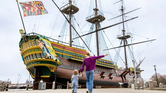 1. Step aboard of the East Indiaman